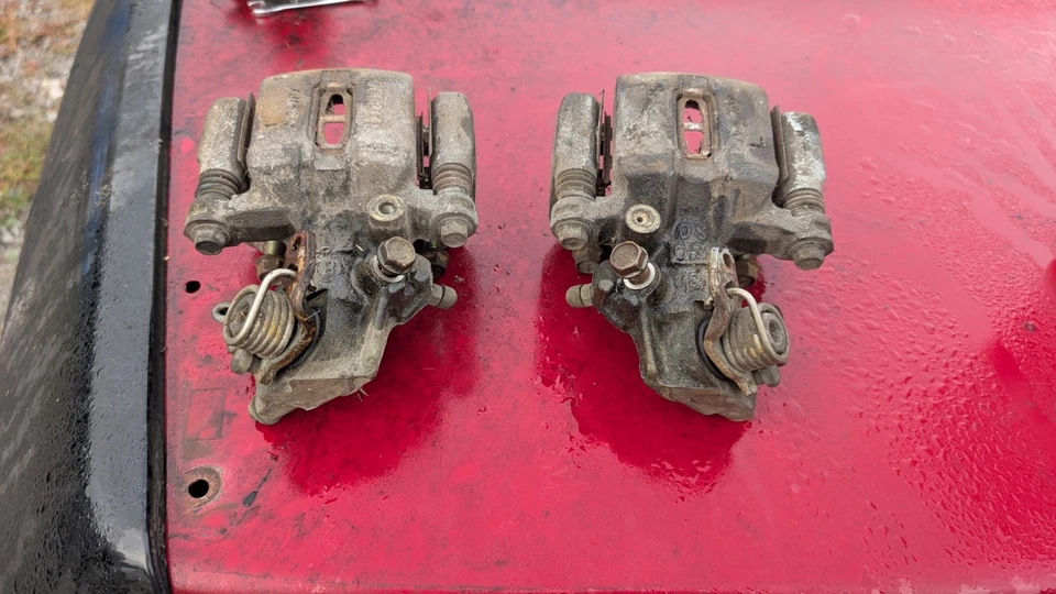 🔥 97-01 Honda prelude oem rear brake caliper set Left & Right Oem - Image 4 of 4