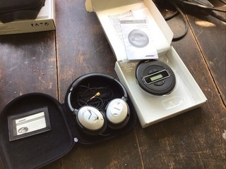 Bose Model PM 1 Portable CD Player & Quiet Comfort Headphones 2 Set Retro Workin