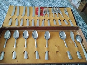  VINT. CHILD'S "ALUMINUM "PLAYTHINGS LIKE MOTHERS " Flatware Orig. Box..