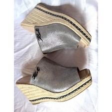 NWOT Karl Lagerfeld Paris Corissa Metallic Espadrille Wedge Mules