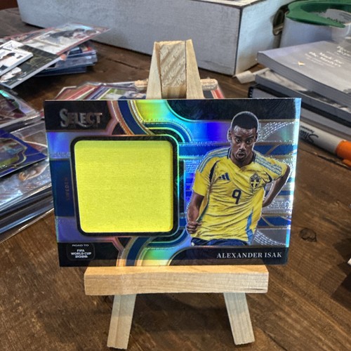 ALEXANDER ISAK 2025-26 PANINI SELECT FIFA WORLD CUP JUMBO SILVER PRIZM JERSEY