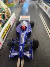 Hornby 132 F1 Racing Car