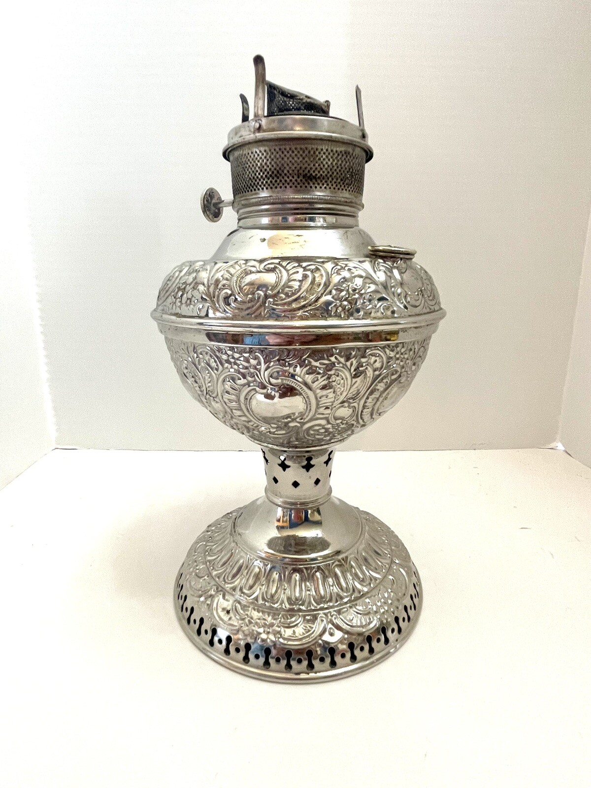 Millers Vestal Company Nickel Finish Embossed Oil Lamp 1900’s Read