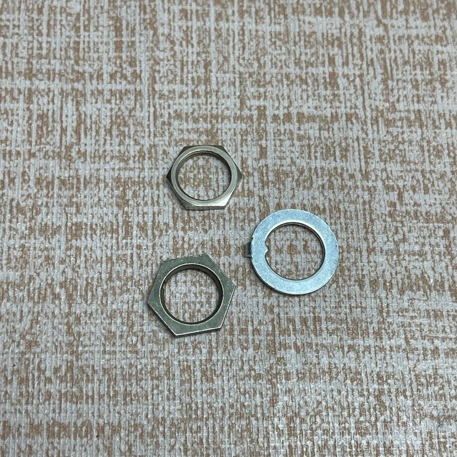 オムレツL Torx Screw - Genuine Volvo 986116 - 969476 972018