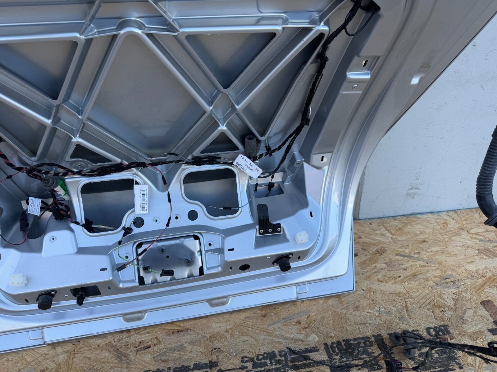 TRUNK LID COVER BOOT DECK HATCH BENTLEY FLYING SPUR OEM (2013-2018)