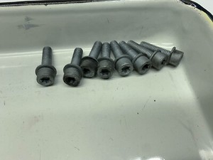 BMW K1200R Sport Getriebe Schrauben Gearbox Mounting Bolts (2) 07'