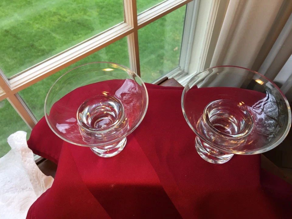 Par de candelabros de luz de té de vidrio transparente Formano firmados de colección. Foto 2 de 4