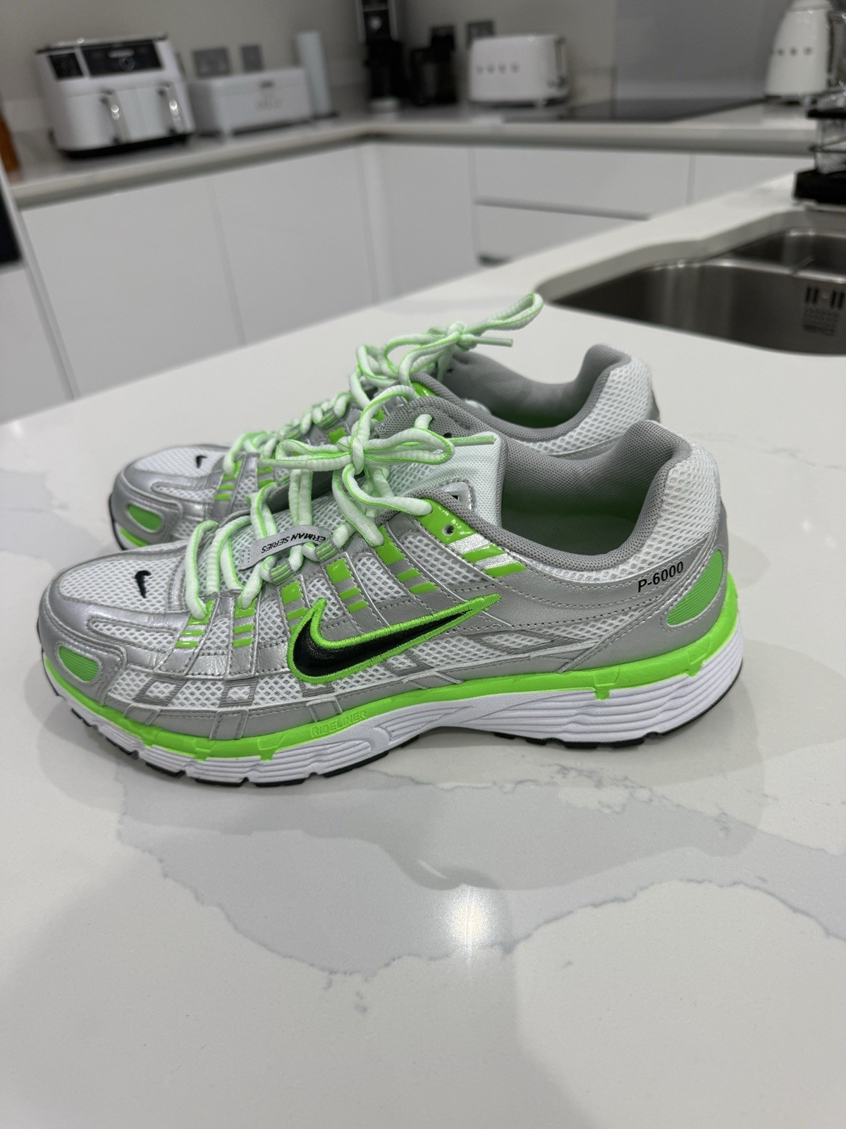 NIKE P6000 TRAINERS SIZE 9 RRP £120 image 3