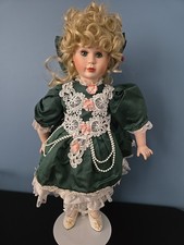 Franklin Mint Heirloom Musical Porcelain Doll 19  Green Dress