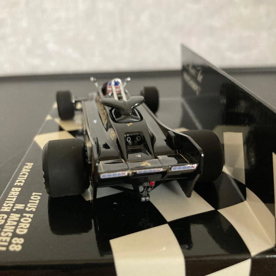 Minichamps Lotus 88 F1 Nigel Mansell scala 1/43 edizione limitata 1584 pezzi - Immagine 3 di 4