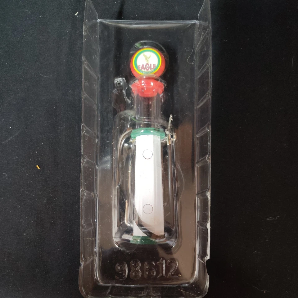 Cilindro bomba gasolina Eagle vintage 1/18 diecast réplica por Road Signature Foto 2 de 2