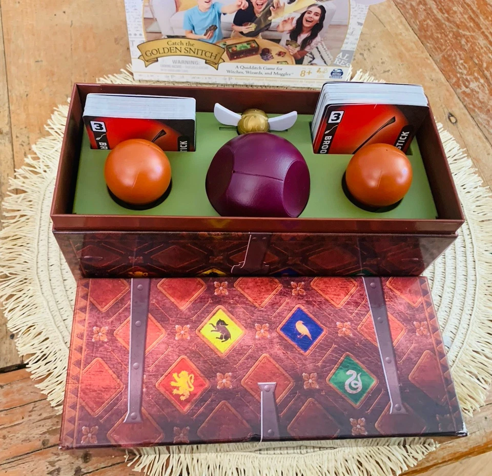 🏵️ Harry Potter - Catch The Golden Snitch, A Quidditch Board Game. Complete Box - Image 3 of 4