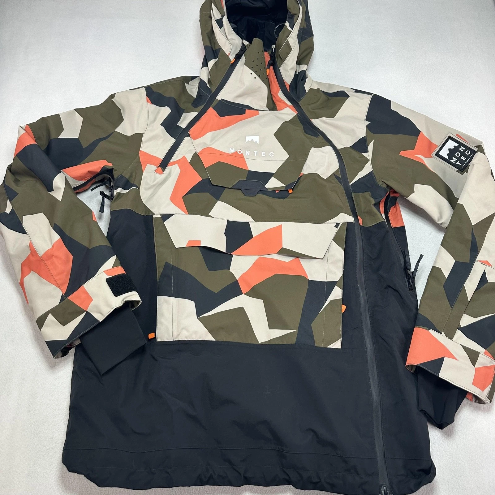 Montec Doom Ski Jacket Mens Large Camo Hooded 20K/20K Waterproof Insulated Snow