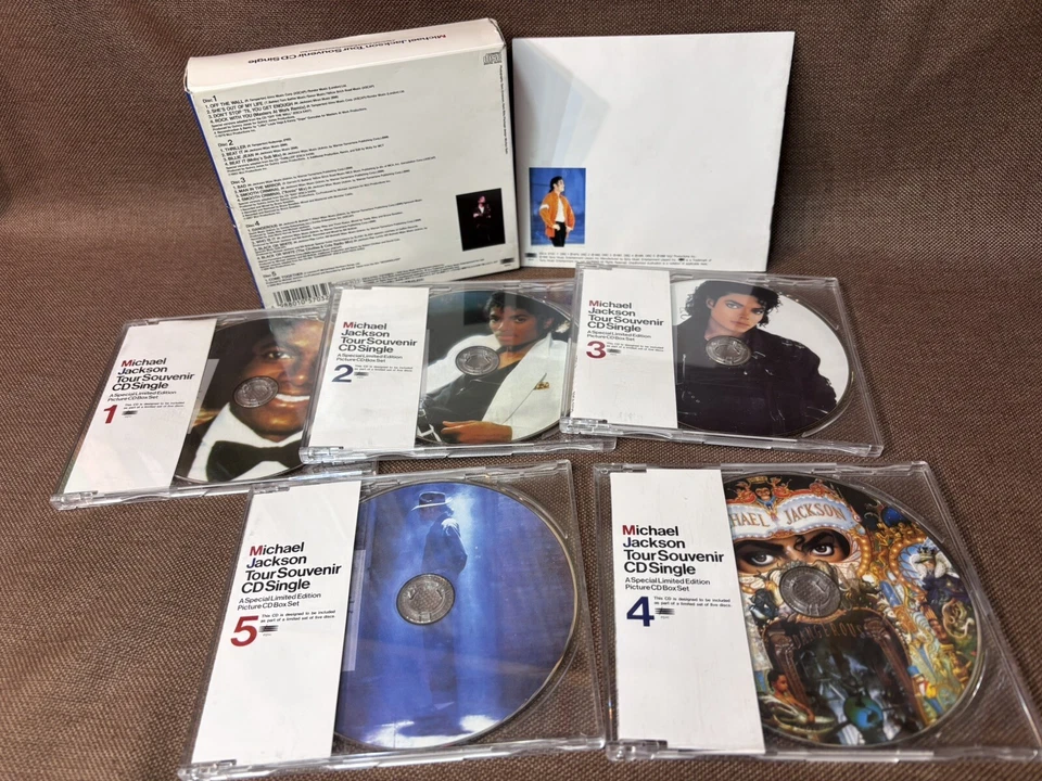 MICHAEL JACKSON Tour Souvenir CD Single JAPAN-ONLY 5 x 5" CD BOX SET ESCA-5703~7 - Image 2 of 4