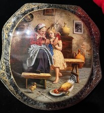 ENDEARING FEDOSKINO RUSSIAN LACQUER BOX GRANDMOTHER CHILD CHICKENS