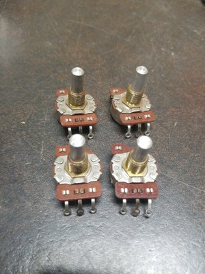 4 X )Vintage 1978 CTS 100k  1/4'' Shaft Guitar Potentiometer. 