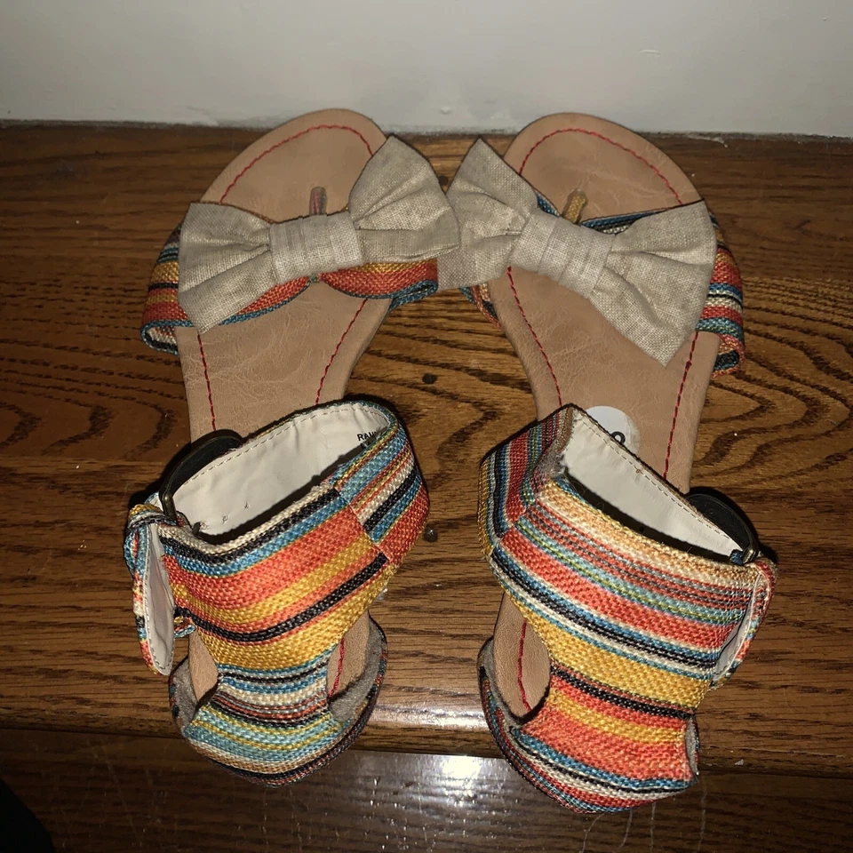 Sandalias RAMPAGE con tirantes Huipil Azteca Arco Iris Rayas y Lazo QUERIDO 8.5 ❤️tb72 Foto 4 de 4