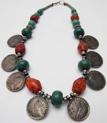 ONE RUPEE COIN PENDANT BEADED NECKLACE 