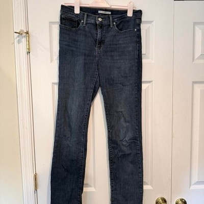 Levis Women's Blue and Navy Jeans