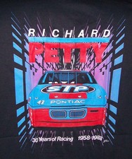 Vintage 1988 (Medium/Large) Richard Petty 30 YEAR ANNIVERSARY STP T Shirt
