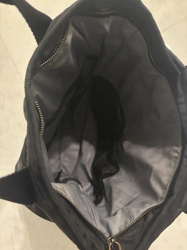 Lululemon Keep On Running Black Duffle Gym Yoga Bag - Picture 3 of 6