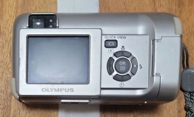 OLYMPUS CAMEDIA X-200 Digital Camera 3.2 Megapixels Quick View LCD
