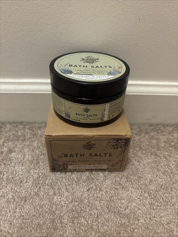 The Handmade Soap Ireland Bath Salts 6.3oz New In Box