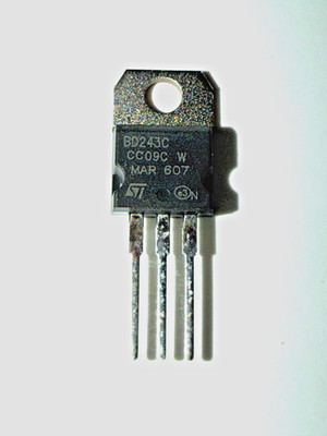 50x BD243C Transistor NPN TO-220 100V 6A ST   Neu / Bulk / Elektronik