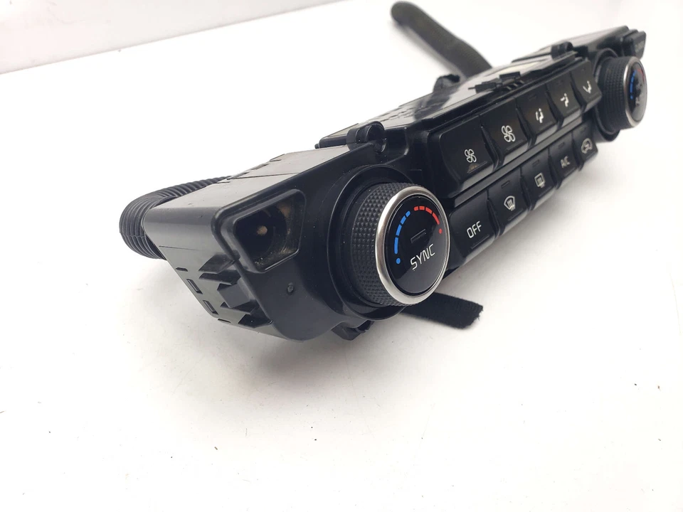 KIA SPORTAGE MK4 A/C AIR CON HEATER CLIMATE CONTROL SWITCH PANEL 2017 - Image 3 of 4