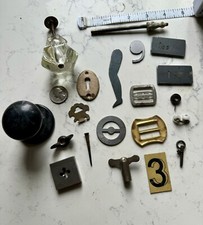 Lotto Ricambi Artigianali Steampunk.  Tutto vintage, quote e finali casuali:)