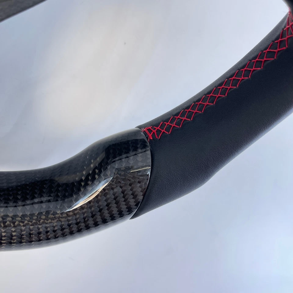 Volante de fibra de carbono para Volkswagen MK5 GTI GLI R32 Passat Jetta Golf 5 Foto 3 de 4