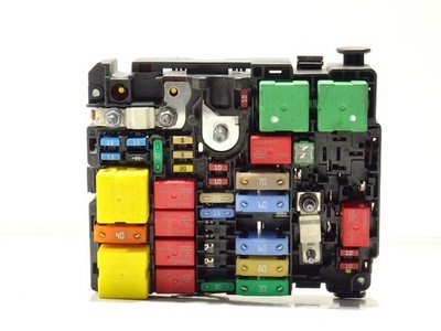 FUSE BOX FUSE BOX Citroen C3 Aircross I (2C/2R) 9804846880