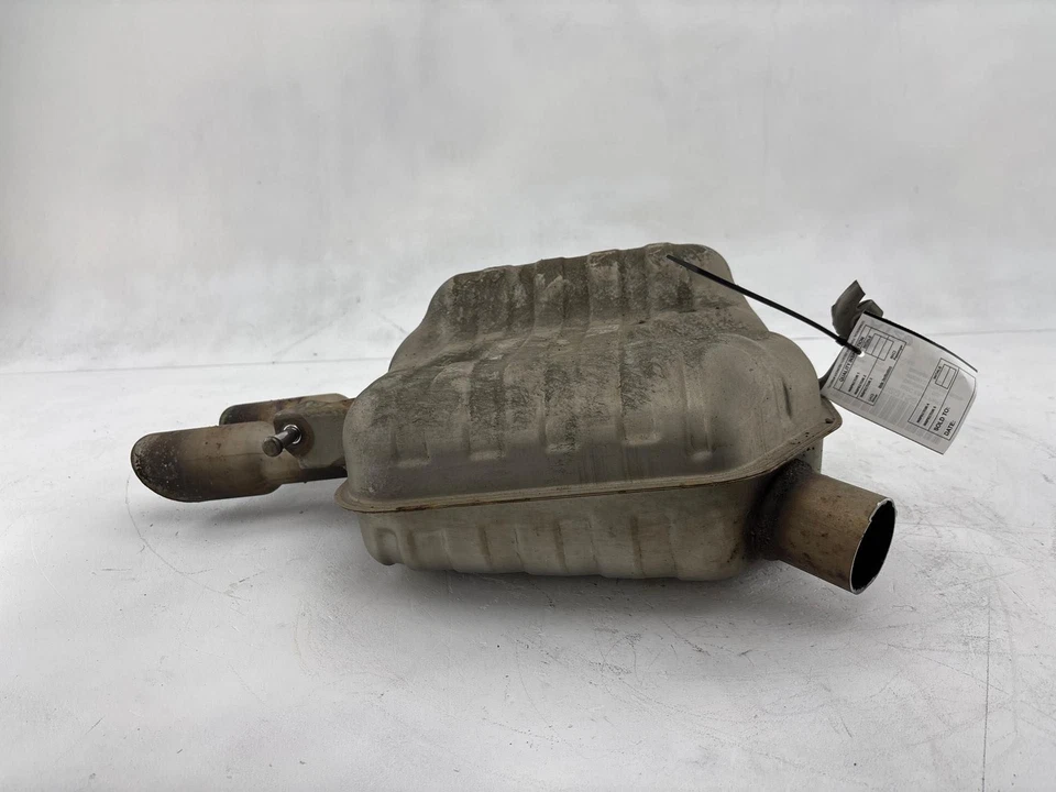Silenciador de escape trasero izquierdo Audi A4 A5 2009-2013 2,0 L OEM Foto 2 de 4