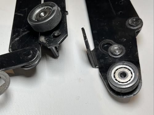 Lazy Boy La-Z Recline Track Roller Bearing Base Guide Bottom Side Bracket (J1) - Picture 4 of 15