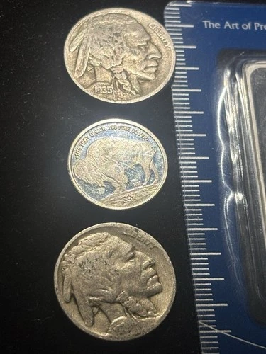 1 /10oz .999 fine Silver Buffalo Round + two real buffalo nickels! 1924,1935