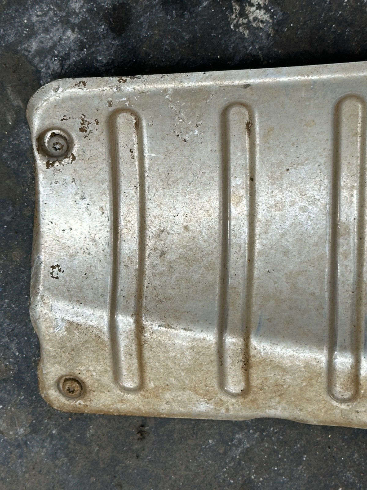 2014 AUDI R8 LEFT HEAT SHIELD PLATE OEM 420 115 339 J 420115339JJ