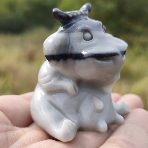 2.2" Natural Tai chi stone Carved Cow Quartz Crystal Skull Carving Gemstone - Picture 12 of 12
