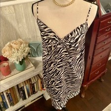 Victoria  s Secret Sz S Zebra Animal Jungle Print Chemise