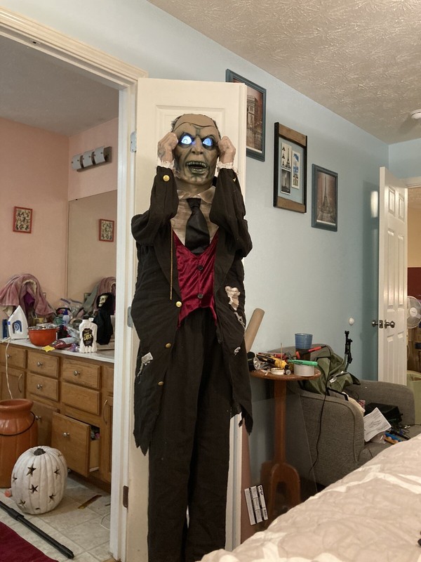 2006/2008 Magic Power Lifesize Face Ripper no box animatronic Halloween prop