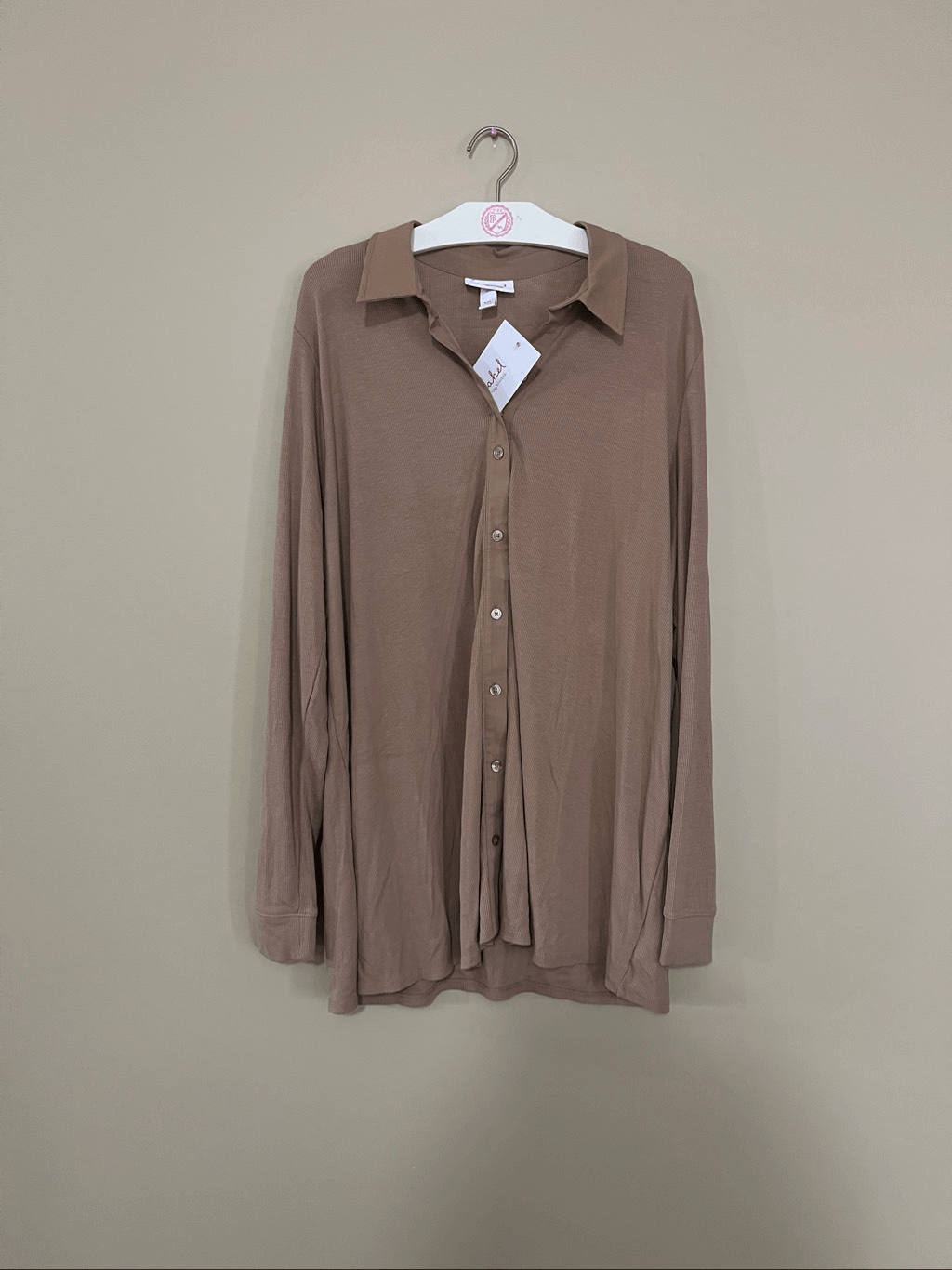 Isabel Maternity By Ingrid & Isabel Tan Collared Shirt Woman’s Size XXL NEW