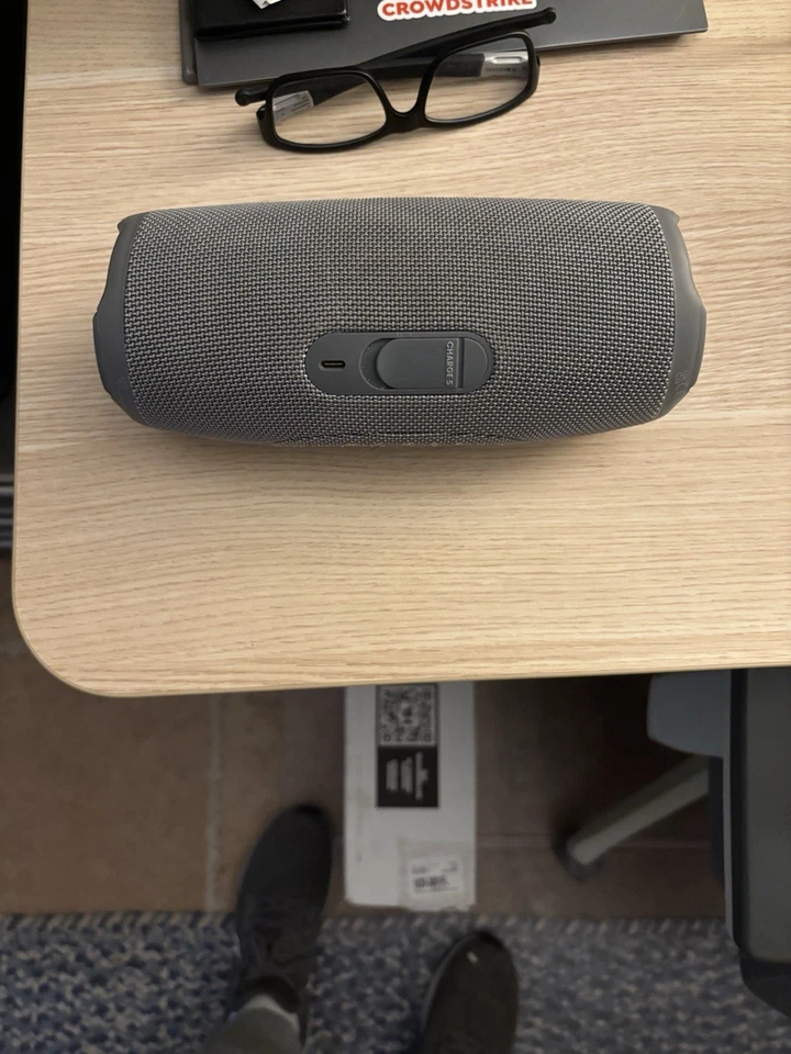 Altavoz portátil inalámbrico Bluetooth JBL Charge 5 unidad gris solamente Foto 3 de 3