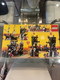 LEGO Castle 6085 Black Monarch's Castle Original Vintage New