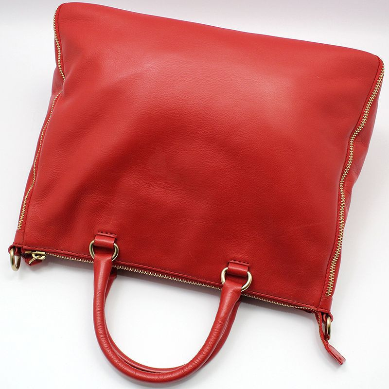Givenchy Red Leather Gold Zipper Around Shoulder Bag 5601525 Givenchy Red Leather Gold Zipper Around Shoulder Bag 5601525