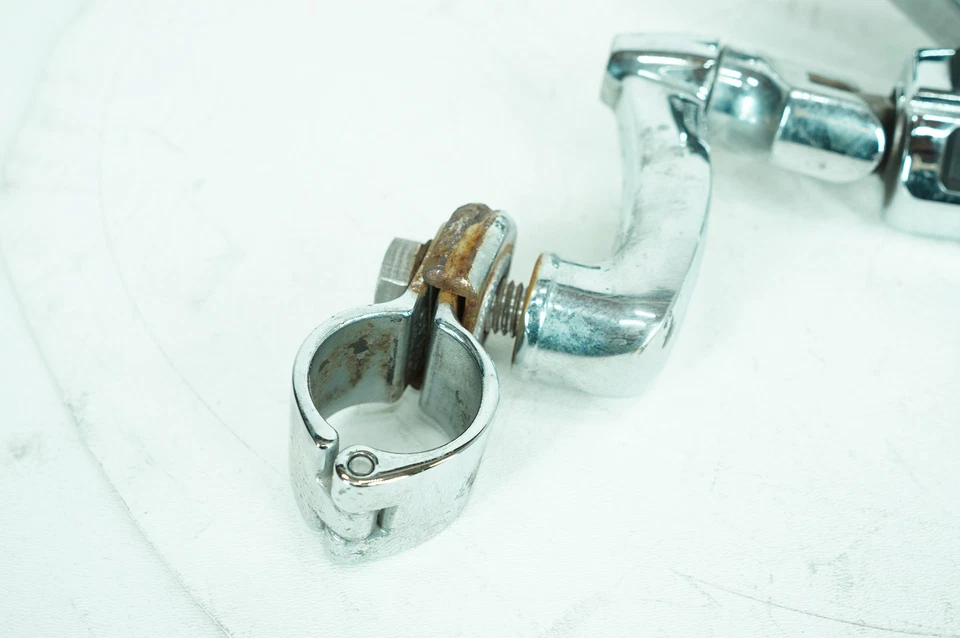 11 estriberas delanteras derecha izquierda carretera Harley Touring FLH Electra Glide Ultra OEM Foto 4 de 4