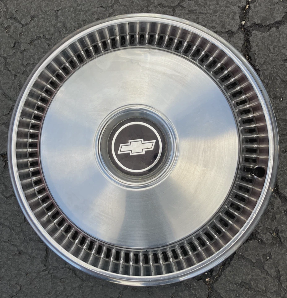 6 Chevrolet Hub Caps 1957 1959 1961 1964 1966 1967 1970's Impala Bel Air Nova - Image 4 of 4