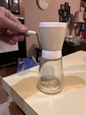 Vintage White Gemco Nut Chopper Grinder W/ Lid Glass USA Cream Off White