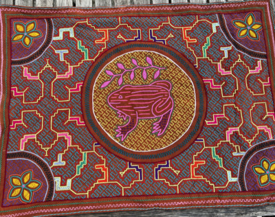 Shipibo Altartuch 74 x 51 cm, Peru Handarbeit, Bestickt, Anden, Schamanen Tuch
