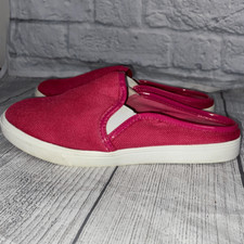 Nine Westslip on sneakers pink w/white soles sz 7 women