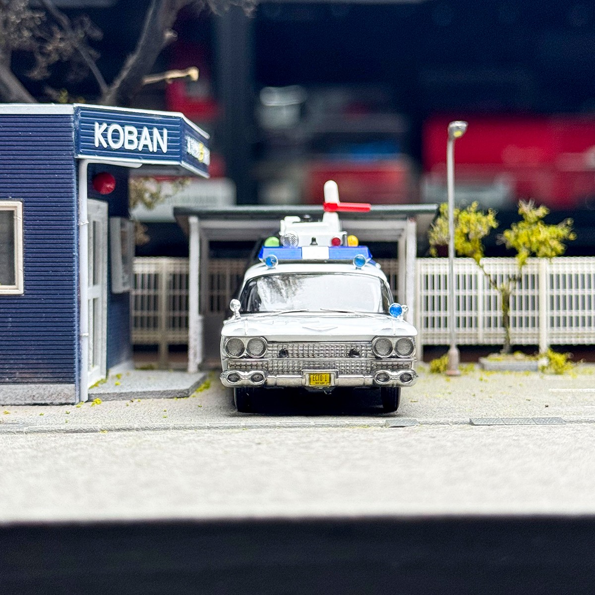 YS 1/64 Cadillac Ghostbusters Ecto-1 Diecast Model | eBay