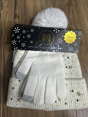 Marcus Adler New York White 2 Pc Hat & Glove Gift Set.  New